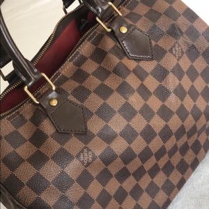 Louis Vuitton Damier Speedy